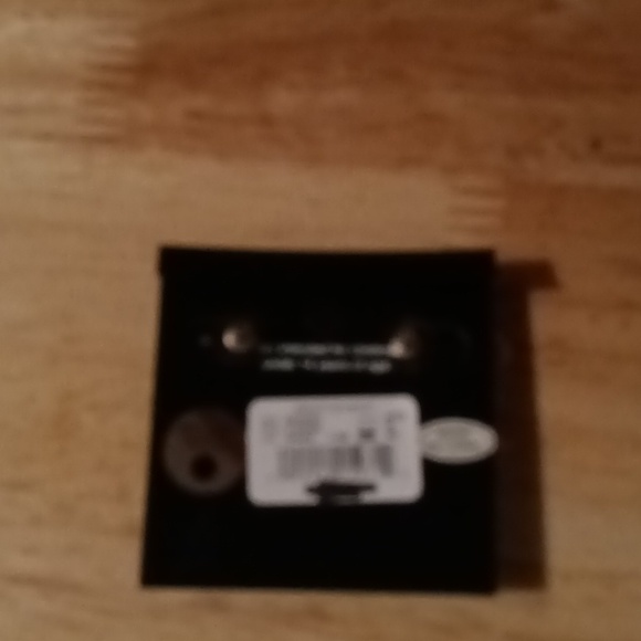 Jewelry - Picture 3 of 3